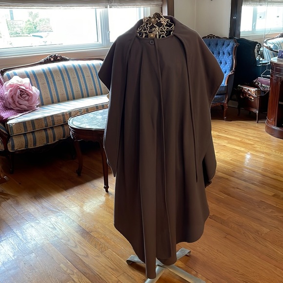 VTG Strada Wool Cape with Scarf - Picture 4 of 9
